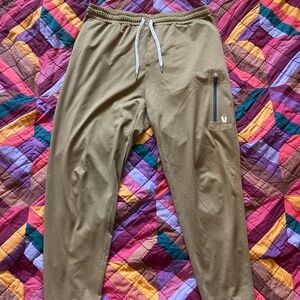Vuori Sunday Performance Jogger: Tobacco Heather (Large)